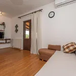 Gorgeous In * 比奥格勒·纳·莫鲁