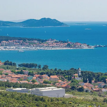 Apartment 2 Bedroom Beautiful In Biograd Na Moru
