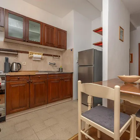 2 Bedroom Beautiful In * Biograd Na Moru